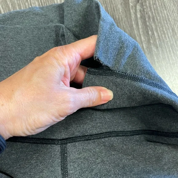 Lululemon high rise cotton WU calf logo Sz 6 - Picture 6 of 6